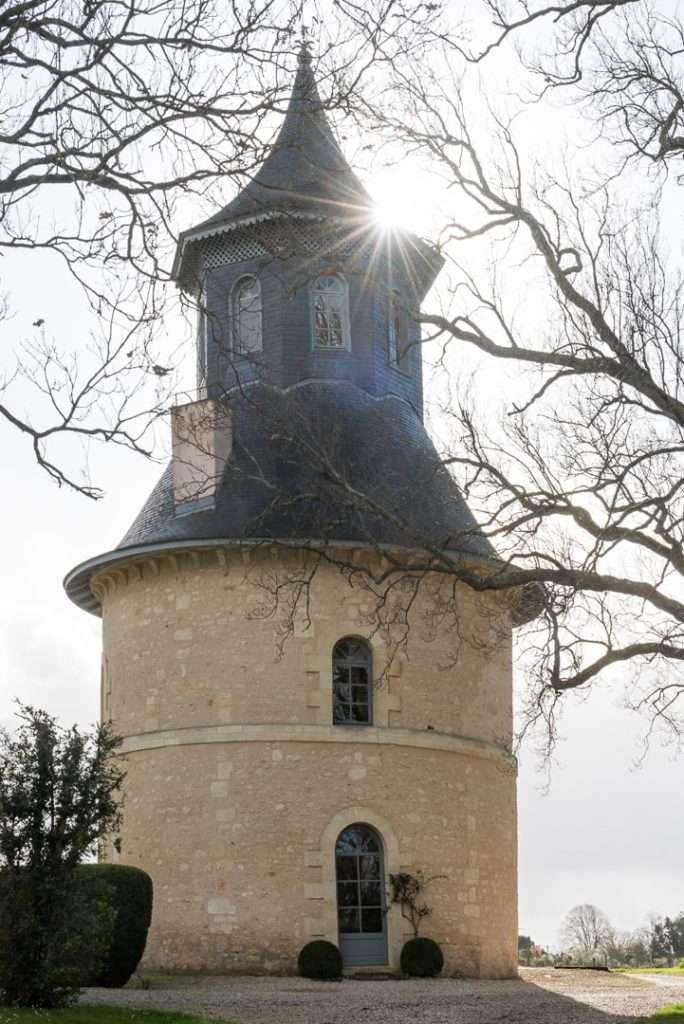 pigeonnier avec le soleil en forme d'étoile