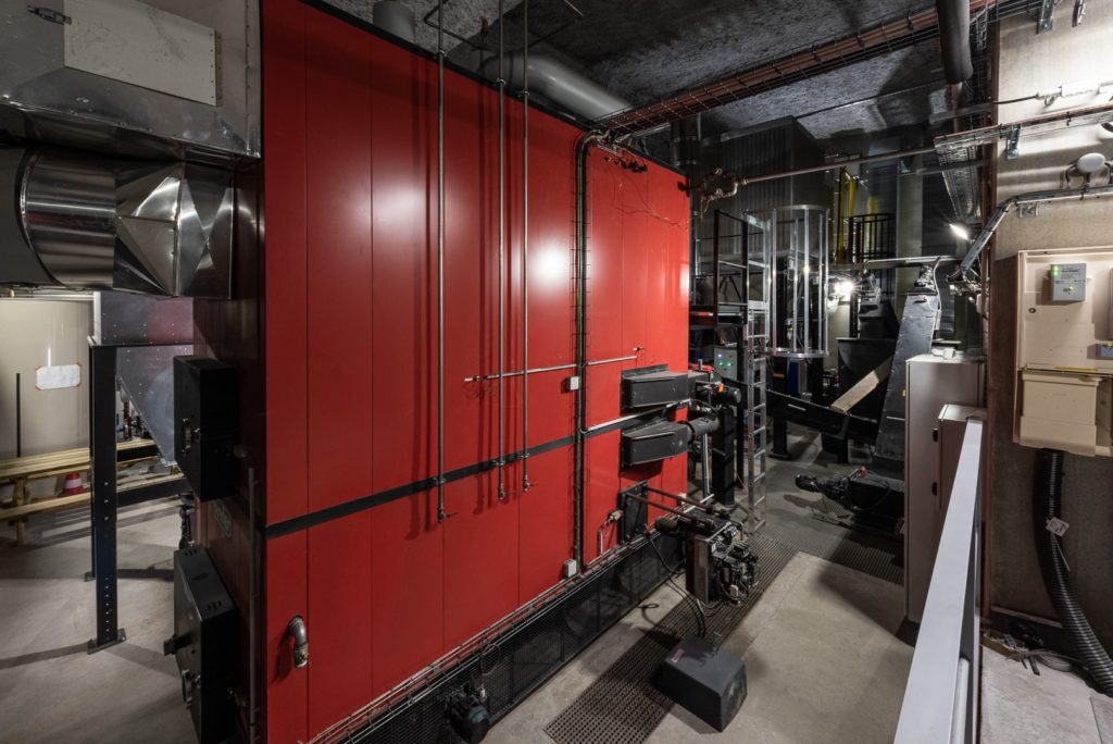 tuyaux et chaudières chaufferie