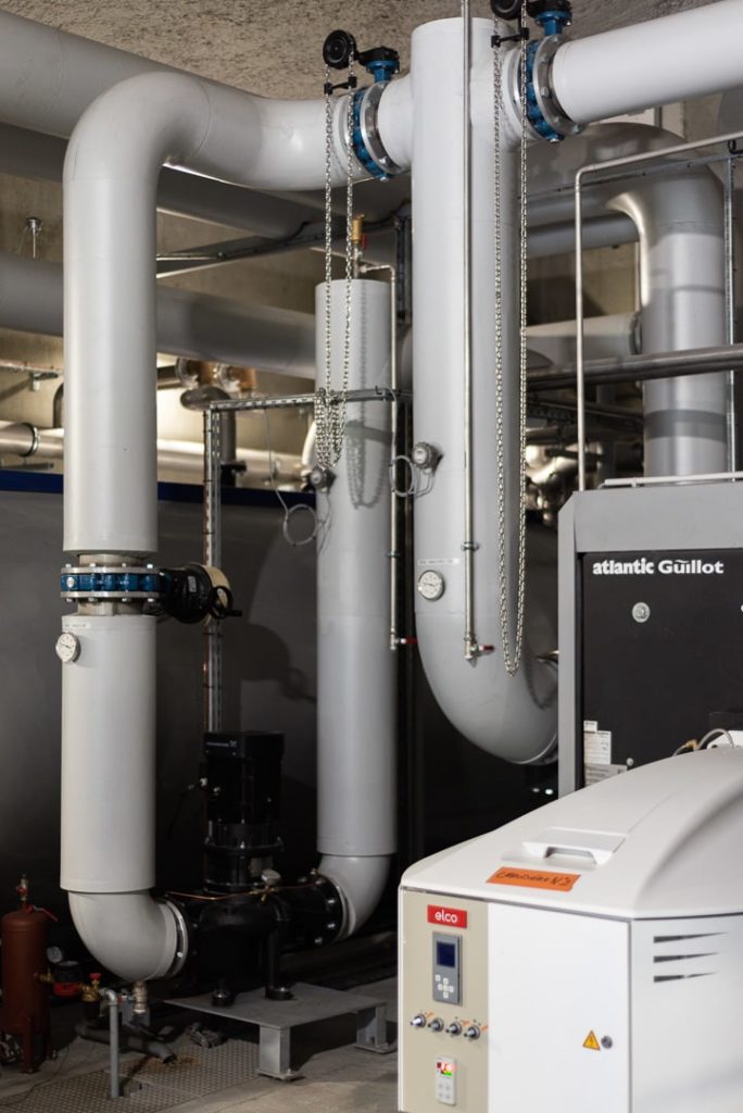 tuyaux et chaudières chaufferie
