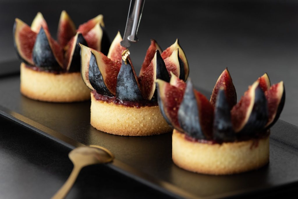 photographe culinaire tartelette figue feuille d'or