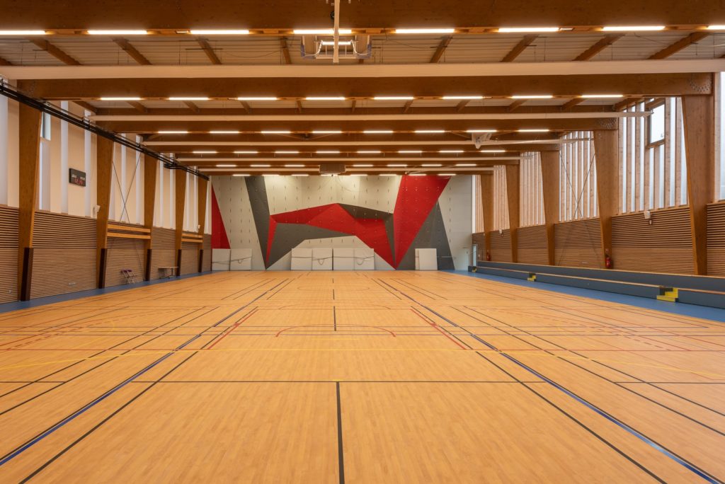grande salle d'un gymnase