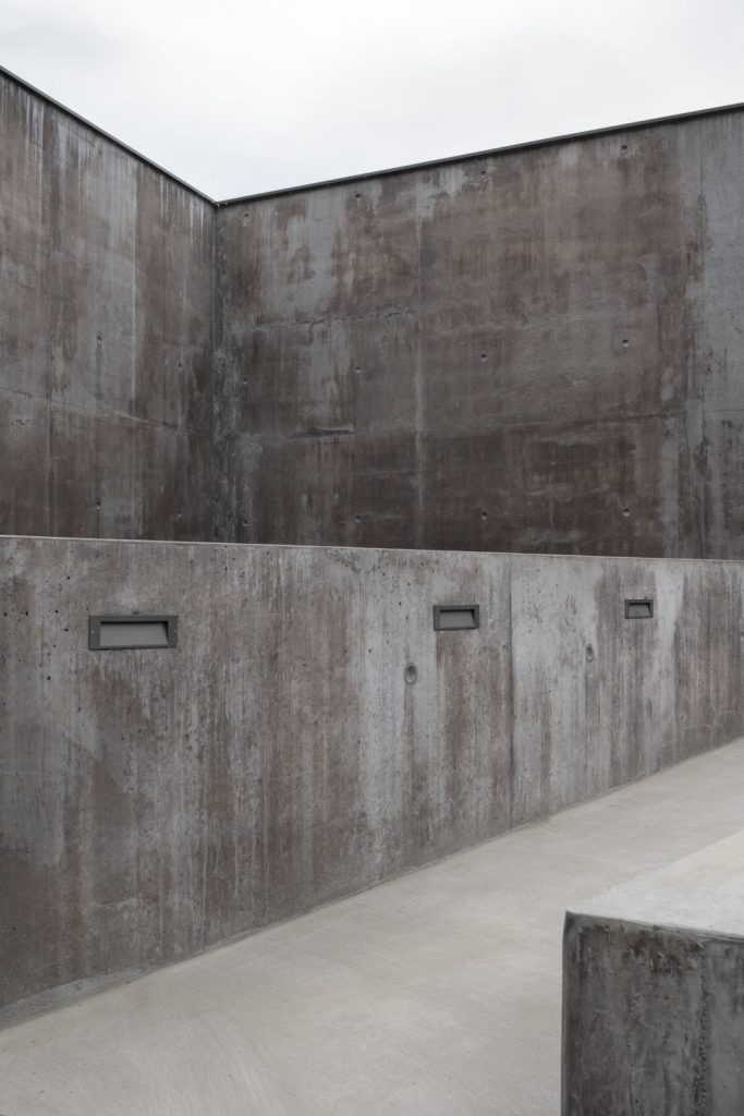 détail d'une rampe d'accessibilité