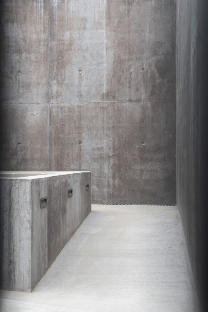 détail d'une rampe d'accessibilité