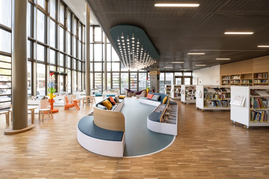 canapé de lecture pour les enfants sur mesure