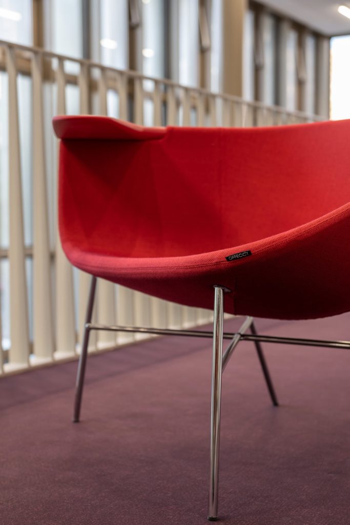 détail d'un fauteuil rouge