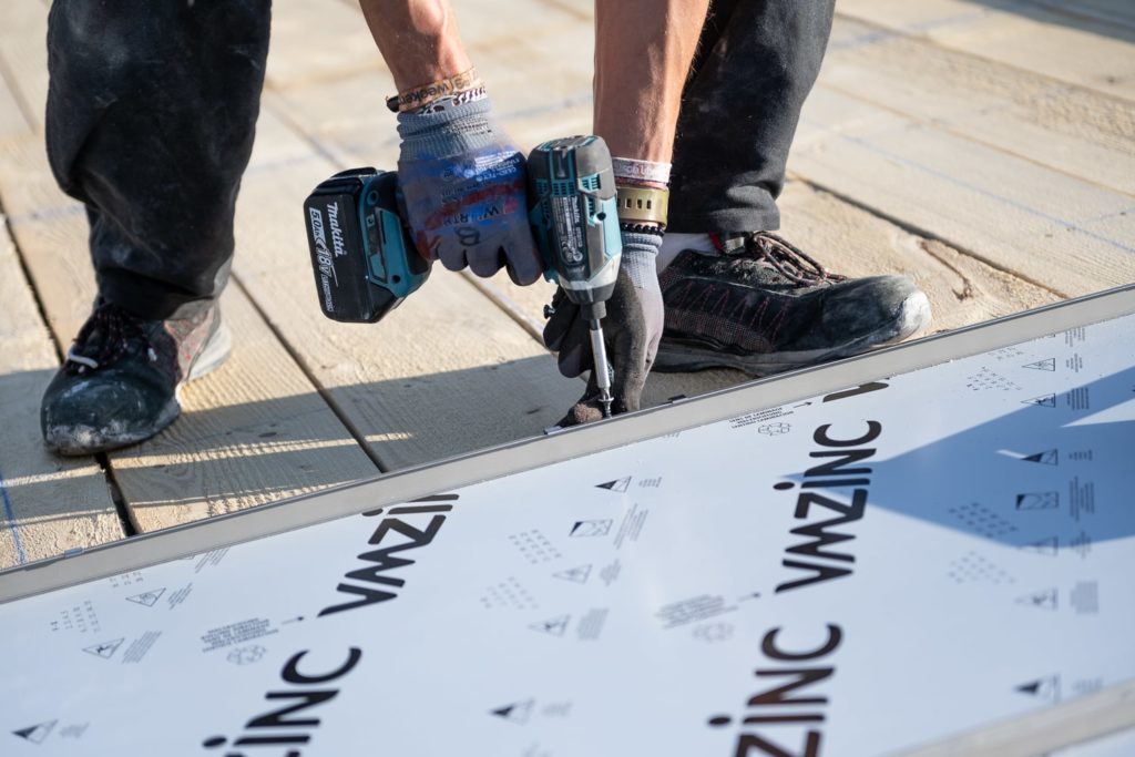 mise en oeuvre de toiture zinc