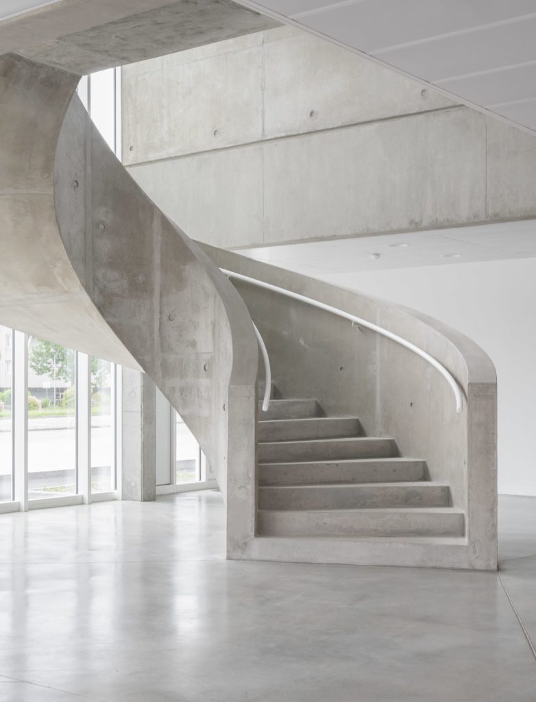 escalier béton hélicoïdale