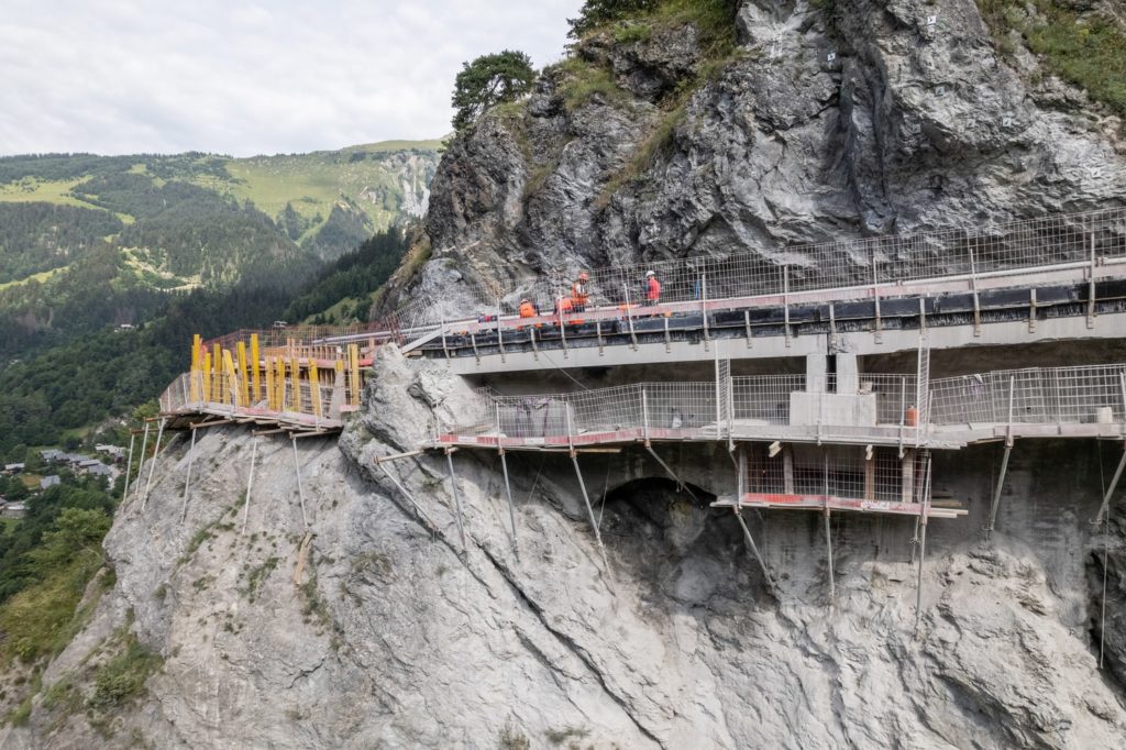 travaux en bord de falaise