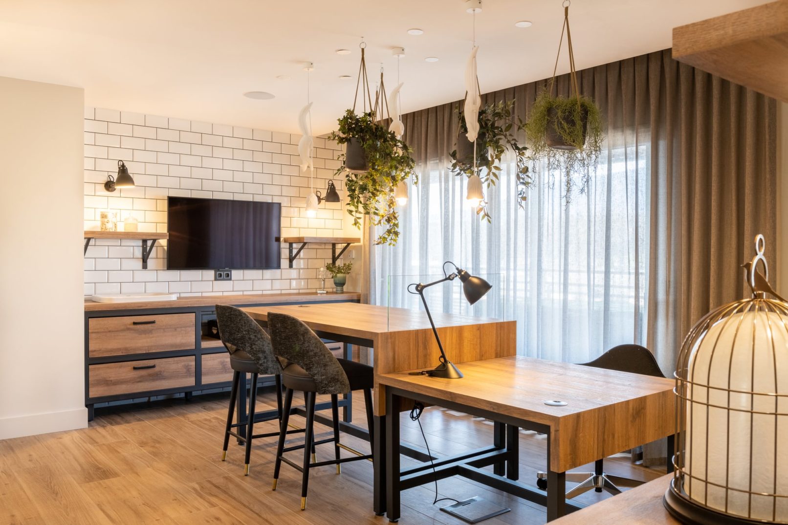 atelier de travail aménagement intérieur