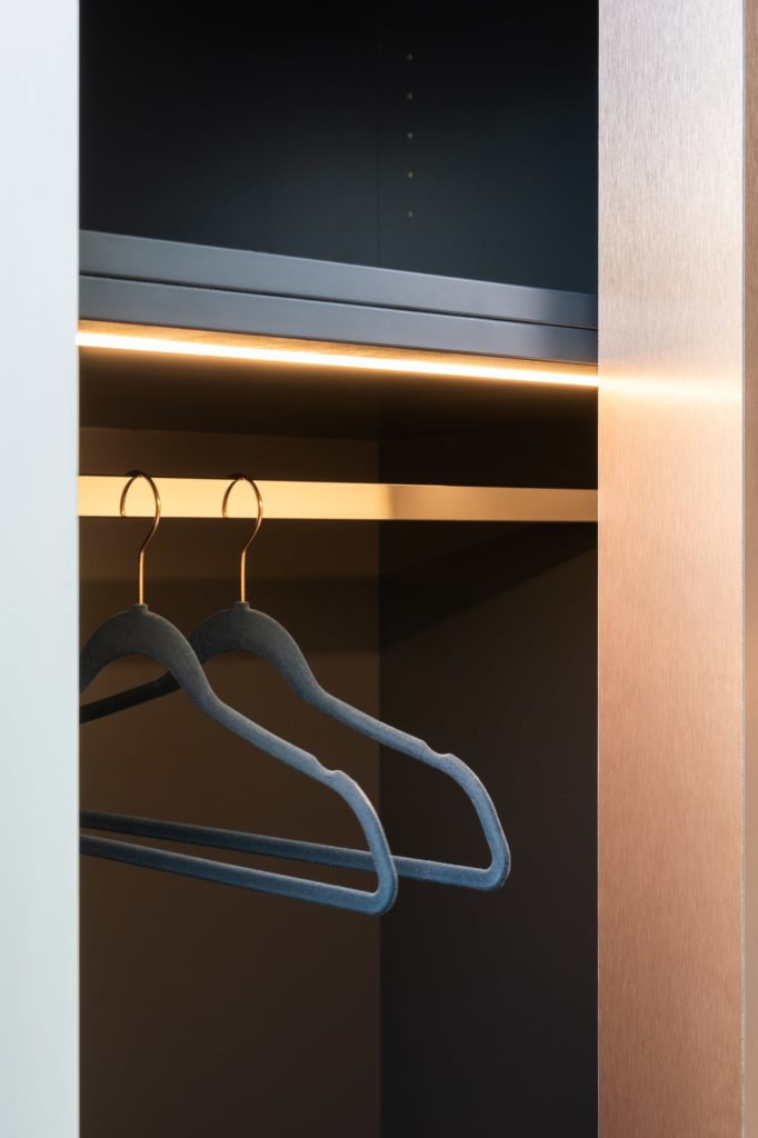 penderie éclairée aménagement intérieur