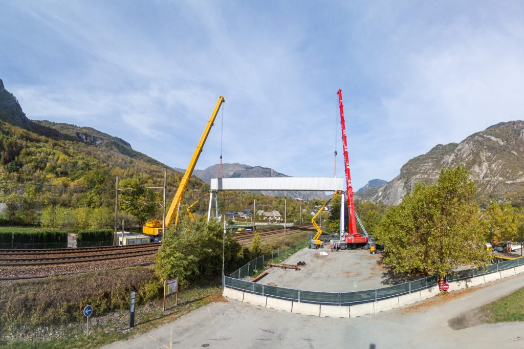 operation levage au dessus voies SNCF