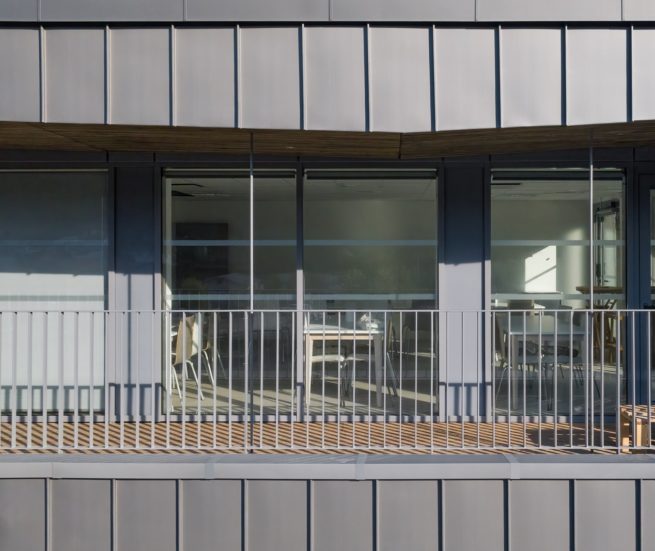 balcon couvert en zinc