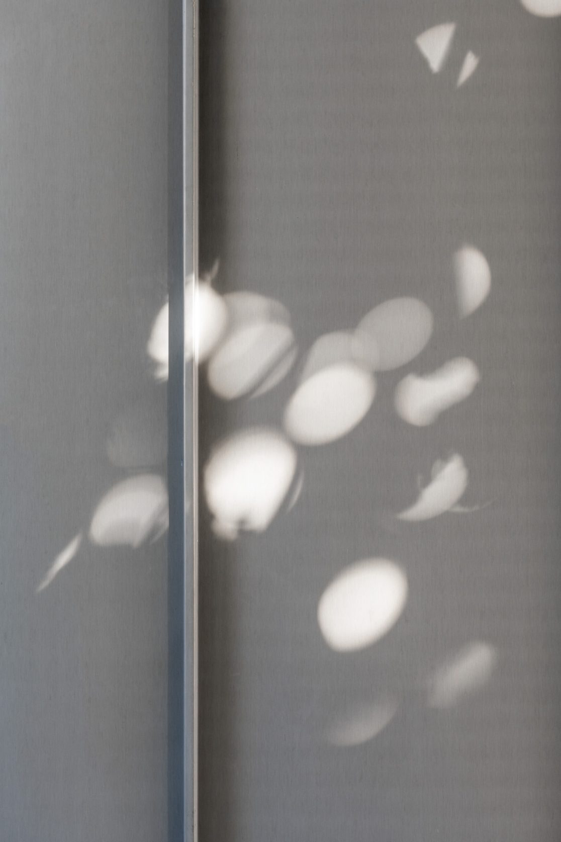 façade zinc, jeux d'ombres