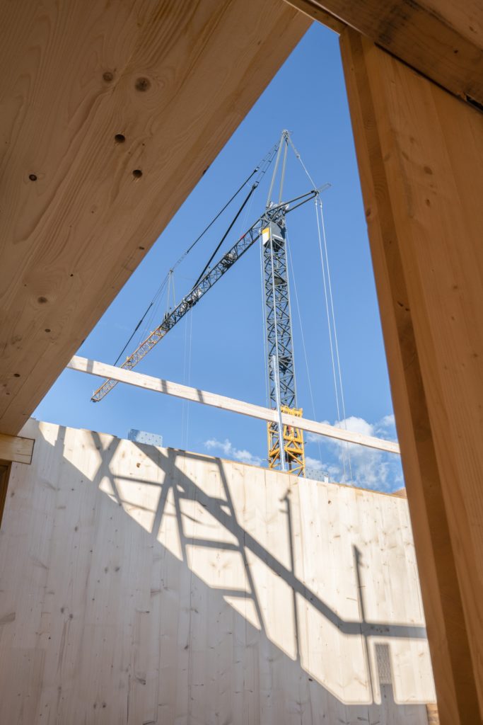 Jeux de lumière et de géométrie sur chantier
