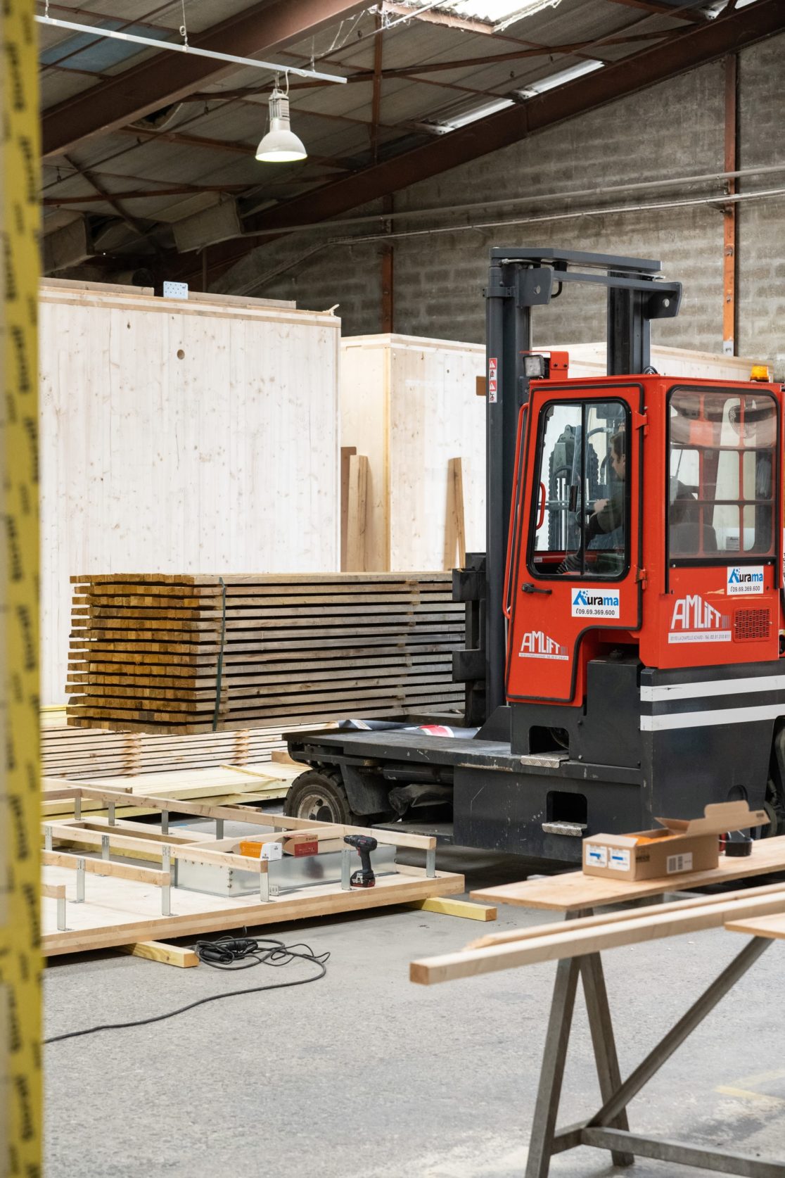 approvisionnement d'une charge de bois