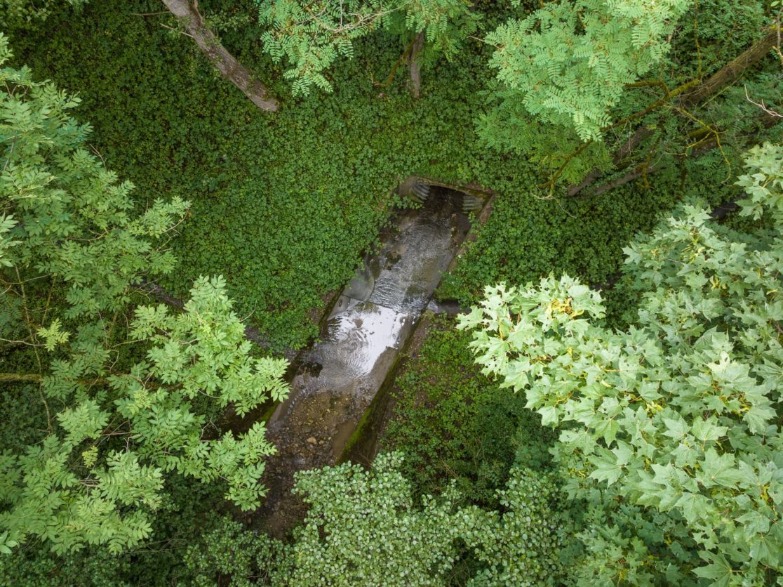 cours d'eau maçonné