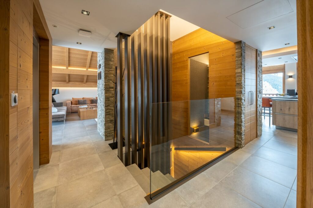 cage escalier d'un chalet