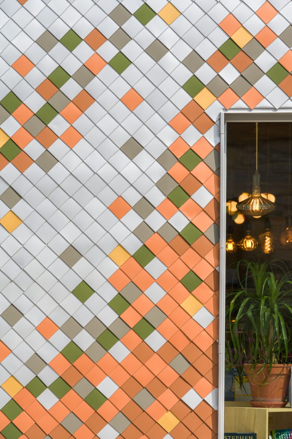 détail bardage insolite