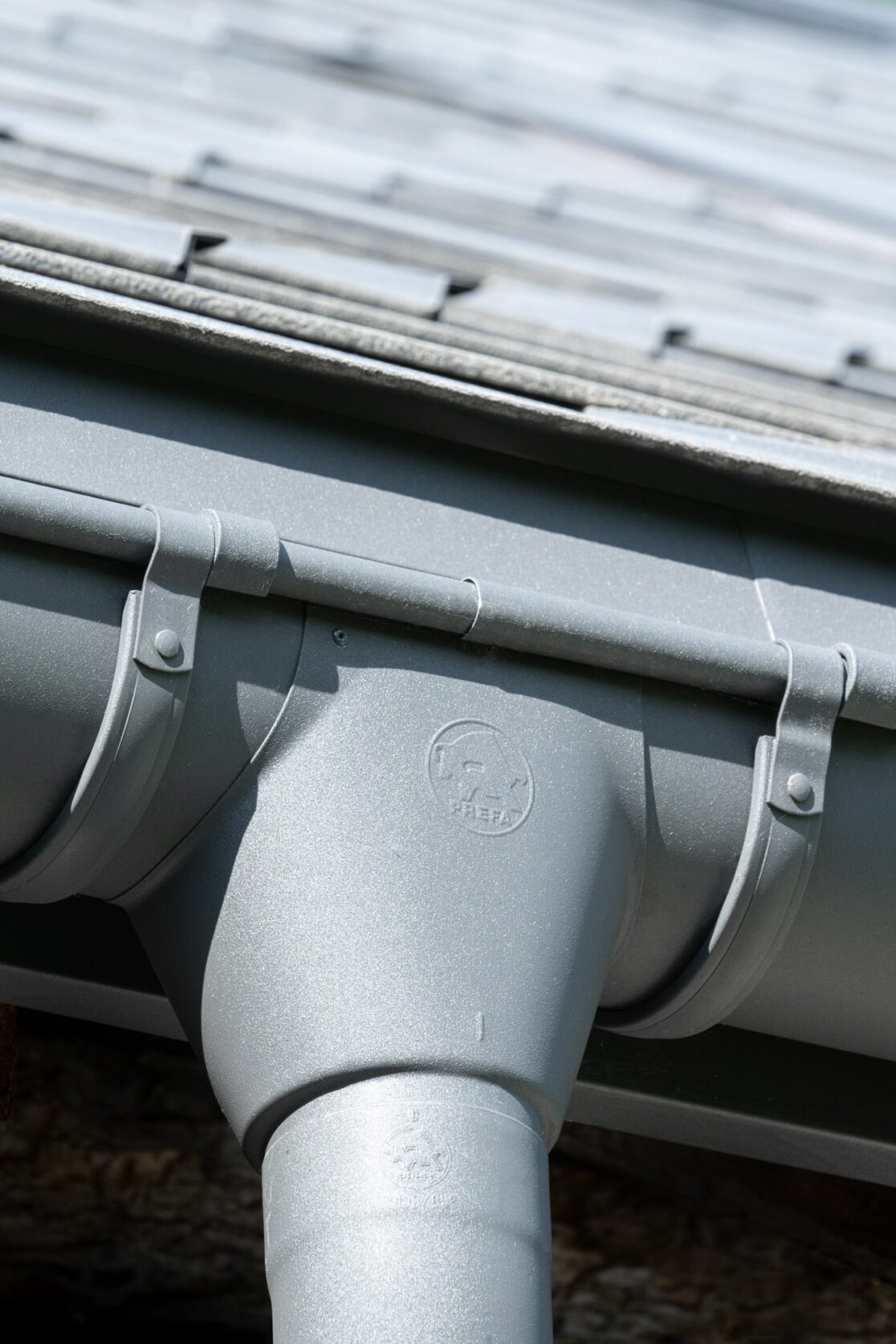 détail descente eaux pluviales